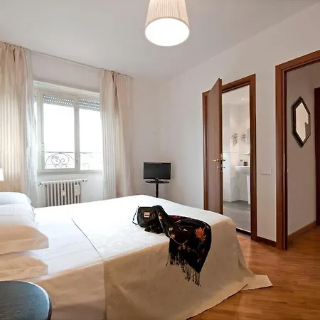 Stelle Di San Lorenzo 2* Roma